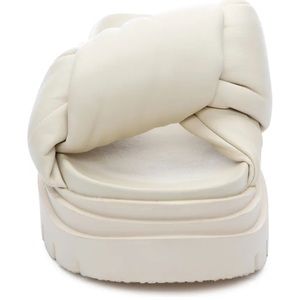 Shilo Platform Slide Sandal
ASH Size 6 / 36